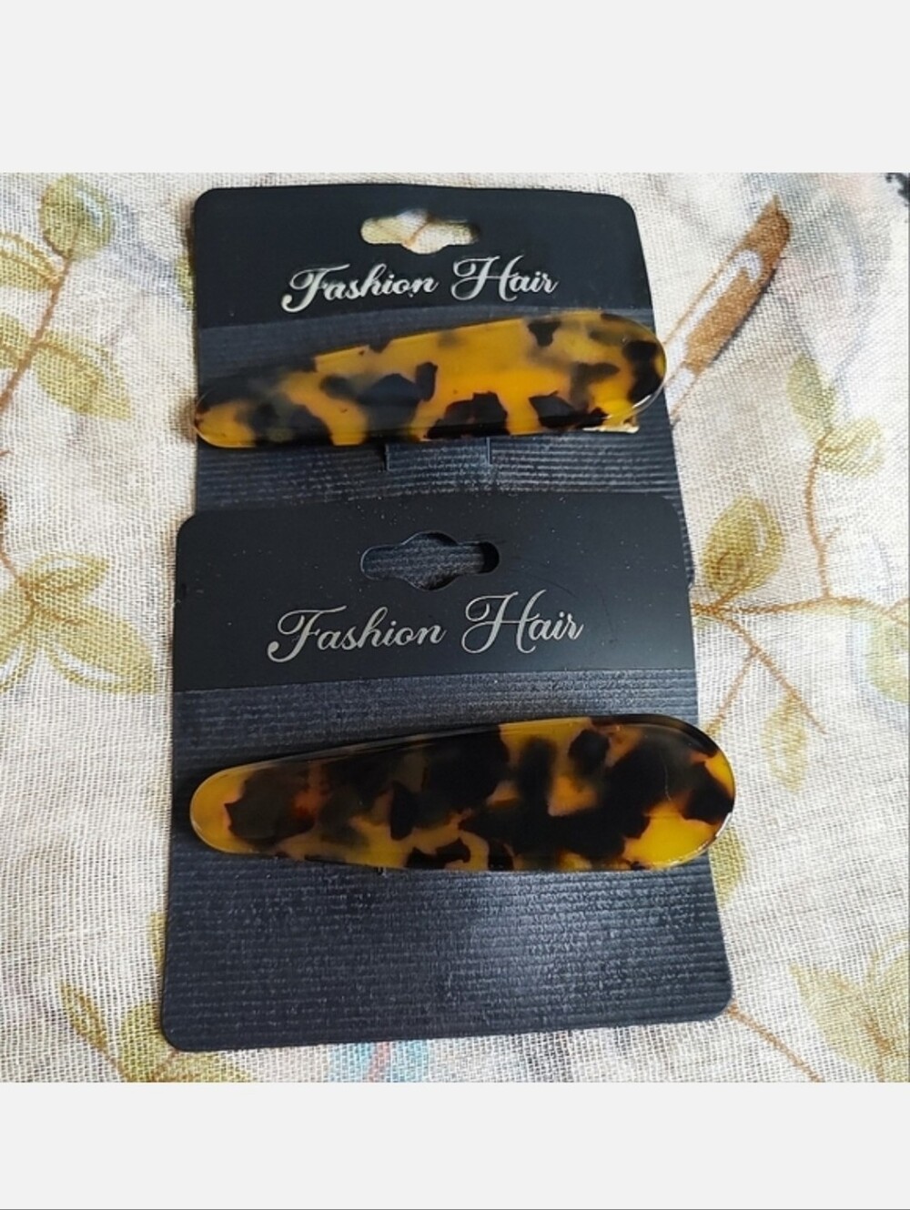 Faux Tortoise Lucite Pair of Hair Clips Hair Jewelry Hair Barrettes NEW NOC